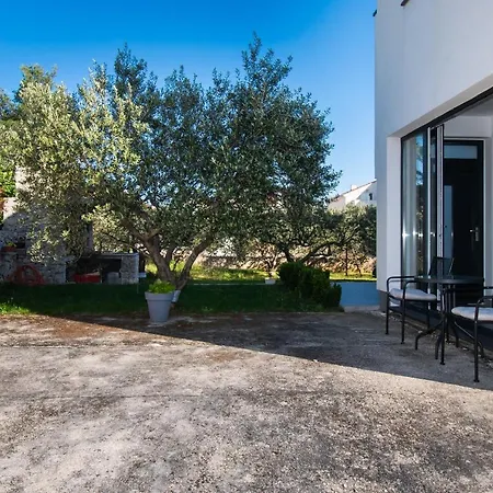 Slavica Apartment *