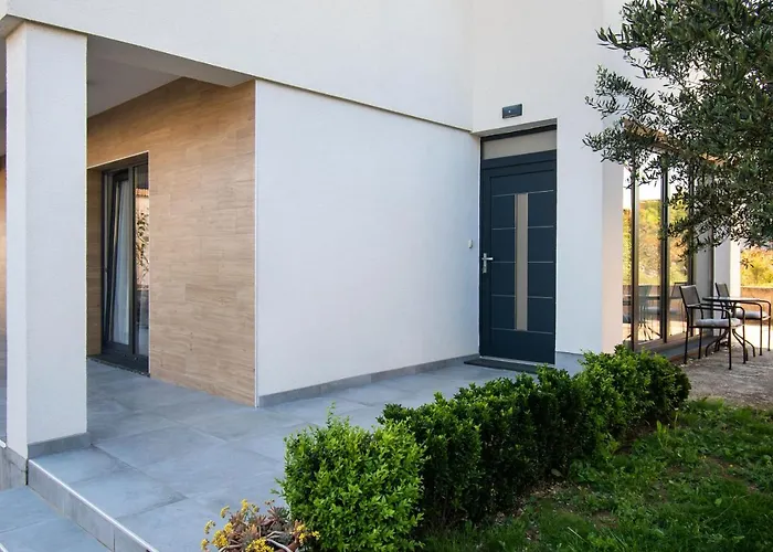 Slavica Apartman Vodice