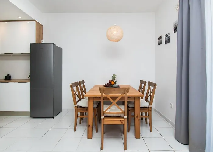 Slavica Apartman Vodice